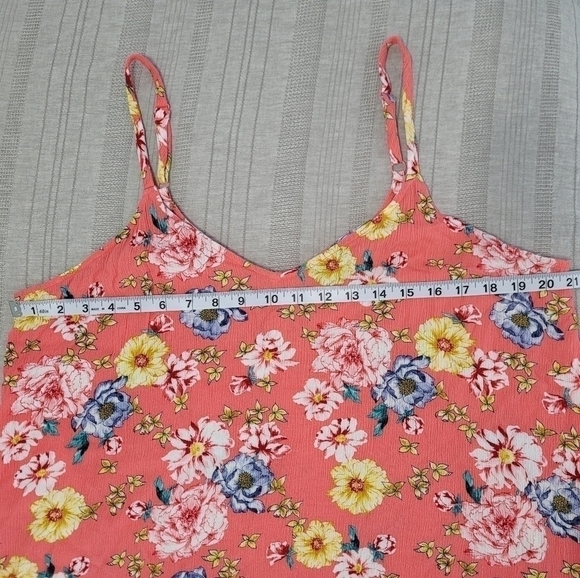 Torrid Floral Tank Top Adjustable Straps - Picture 8 of 9